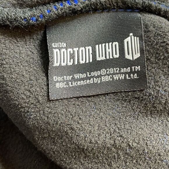 NWT Doctor Who Police Box Hat - Picture 6 of 7